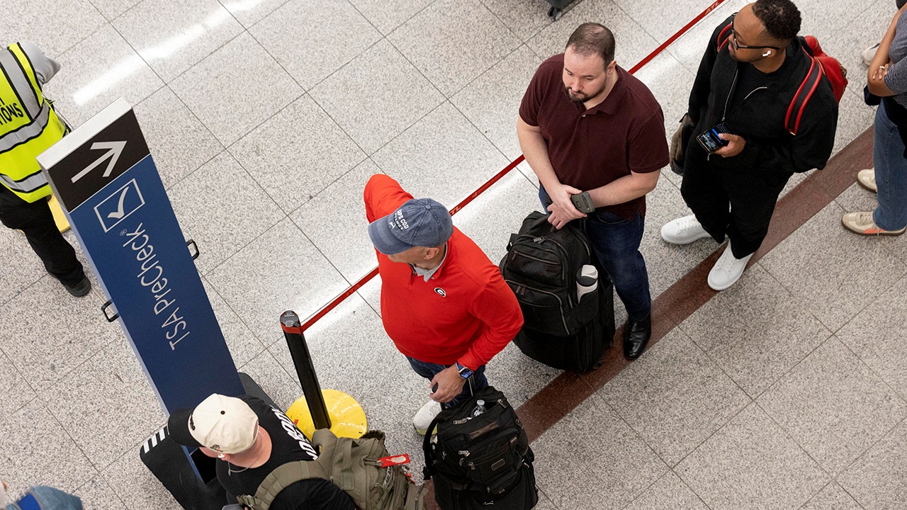 Delta suspends VIP congressional services amid government shutdown