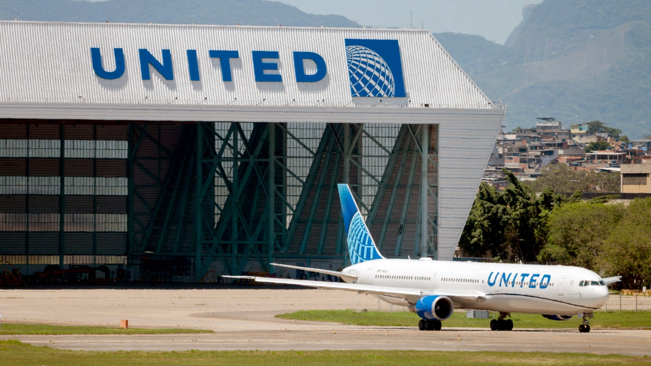 United Airlines warns airfares could rise up to…