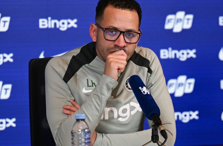 Rosenior clears the air on Enzo Fernández ahead of Man City clash