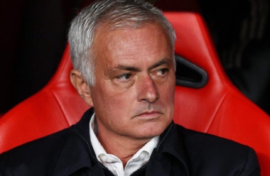 Jose Mourinho gives up on Benfica winning the league