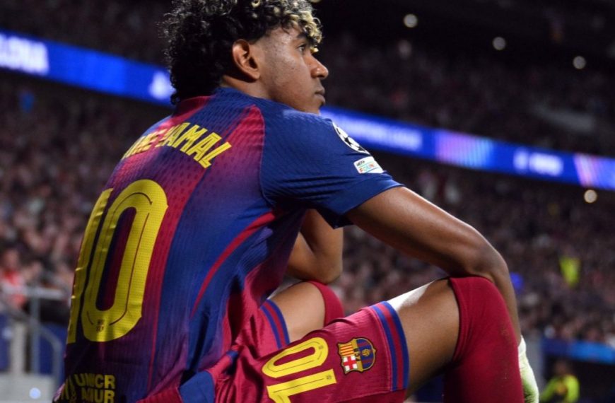 Lamine Yamal sends message to Barcelona supporters