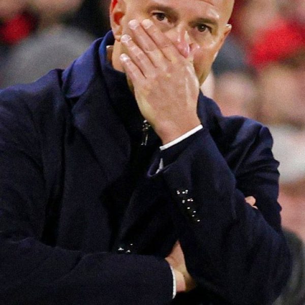 Arne Slot leaves his role as head coach&hellip;