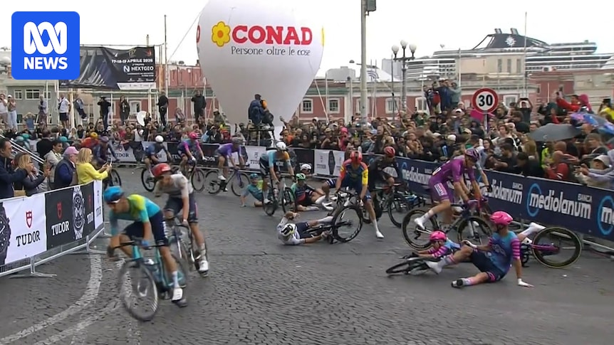 Jensen Plowright avoids late crash to finish fourth on Giro d’Italia stage six, Davide Ballerini claims win