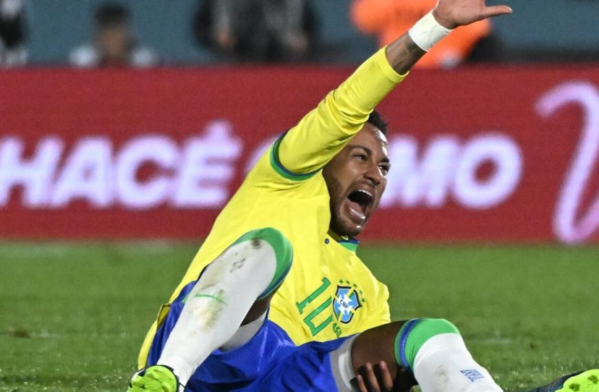 What is the latest update on Neymar’s injury?