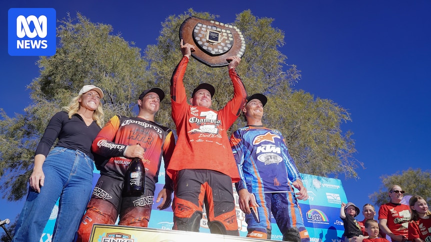 Finke Desert Race legends Travis Robinson and David Walsh win again, alongside reigning champs Hannah Bentley and Madi Healey