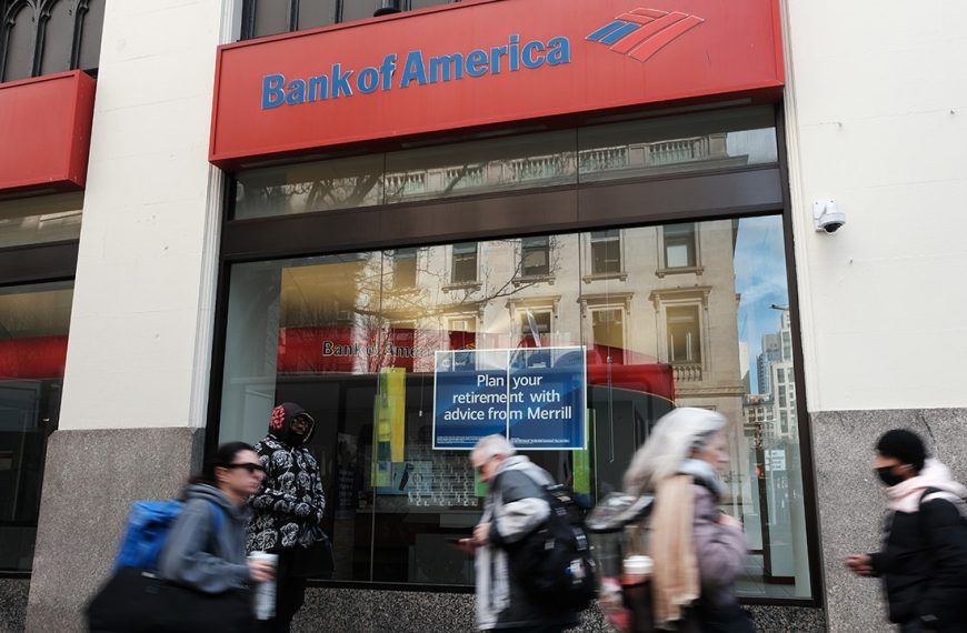 Bank of America to hire nearly 4,000 interns and recruits this summer