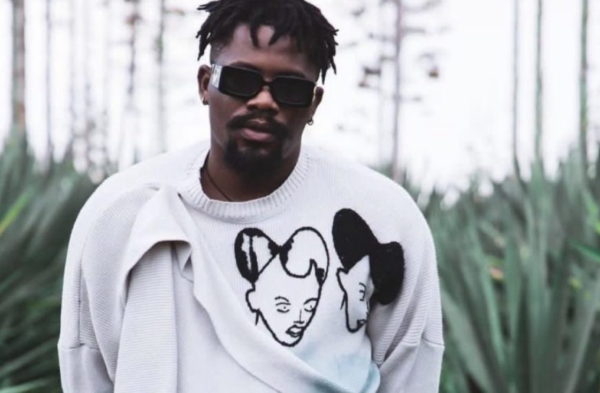 Balling Forever Lyrics by Ycee Feat. Damilaremusic