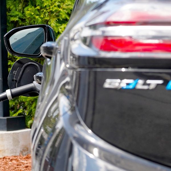 GM releases software update letting some EV owners…