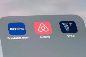 Airbnb: Undeniable Appeal As Profits Expand Alongside Bookings