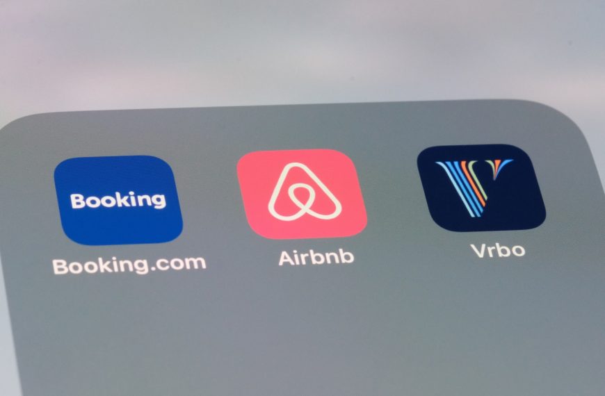Airbnb: Undeniable Appeal As Profits Expand Alongside Bookings