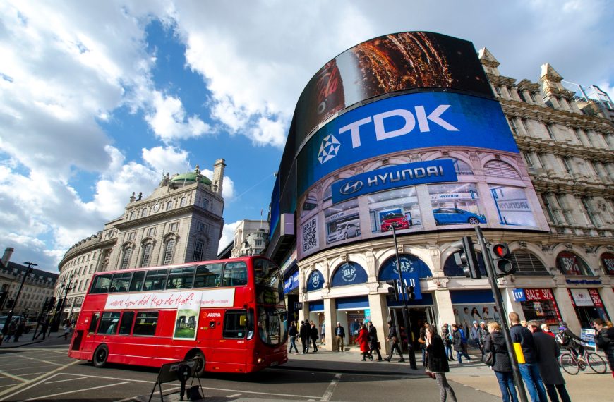 TDK Corporation: Focus On M&A Deals And AI Opportunities (OTCMKTS:TTDKY)