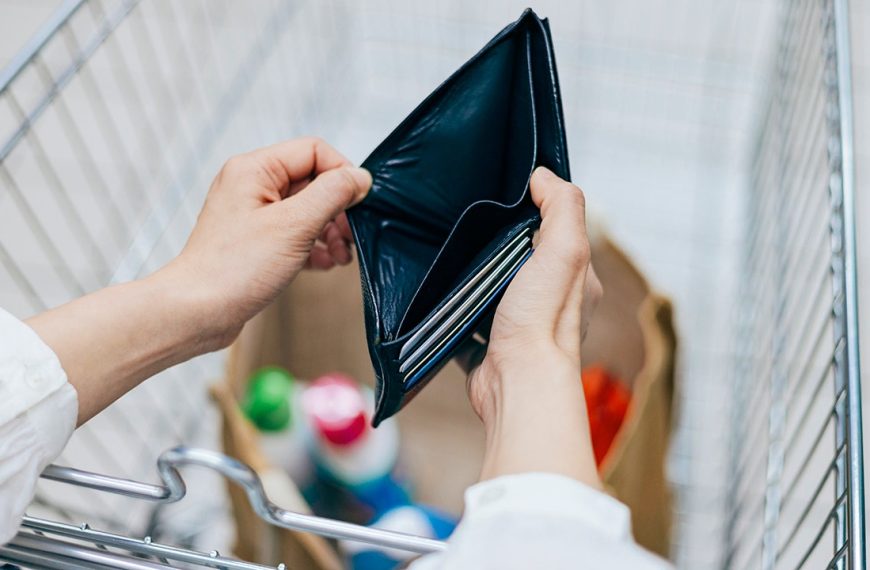 NY Fed survey shows consumer pessimism hits worst level since 2022