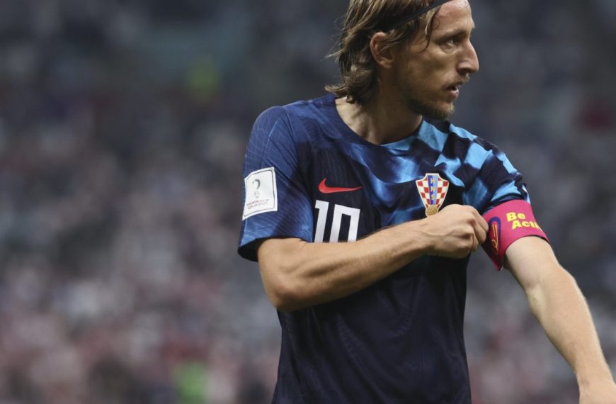 Luka Modric reportedly signs contract extension with AC Milan