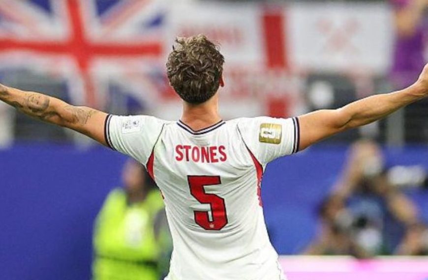 Chelsea reportedly set to open talks with John Stones