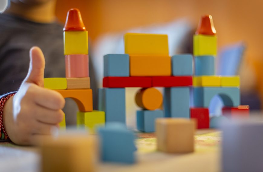 From Sawdust to Paw Patrol: The Spin Master Story (with Ronnen Harary)