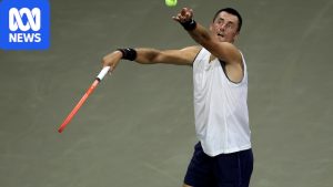 Bernard Tomic continues resurgence, Alex de Minaur sets&hellip;