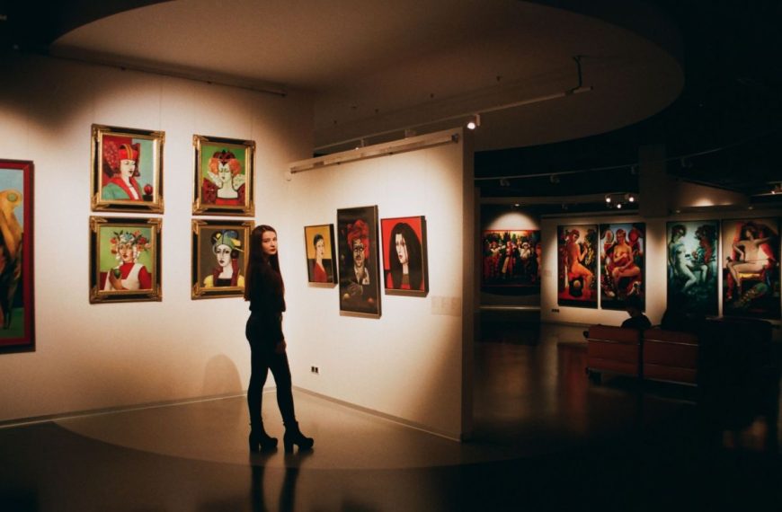 Is Looking at Art Really the New Running? What the Research Actually Says – FIT IS A FEMINIST ISSUE