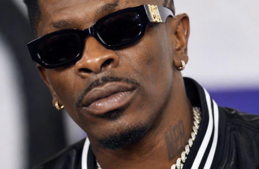 Body Pains Lyrics by Shatta Wale