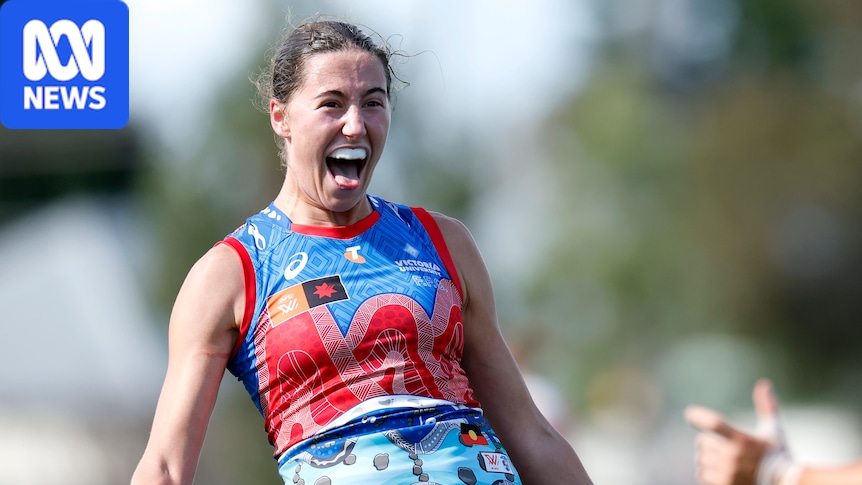 AFLW wrap round four: Bulldogs defeat Swans, Kangaroos belt Saints