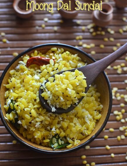 Moong Dal Sundal Recipe | Pasi Paruppu Sundal Recipe