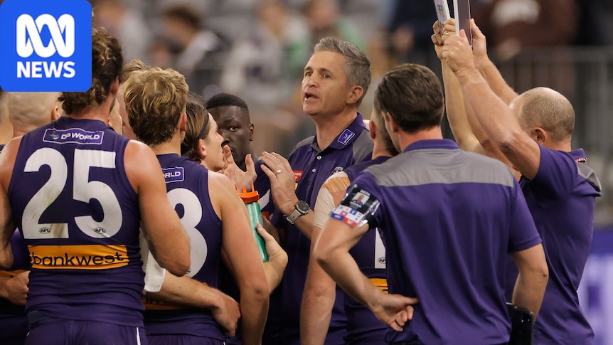 Fremantle coach Justin Longmuir wants Dockers to stay in the moment ahead of Hawthorn AFL finals clash