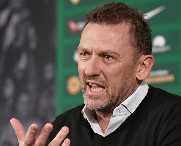 Tony Popovic knocked back four-year Socceroos contract extension
