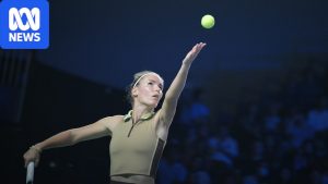 Talia Gibson reaches Singapore Open final as rival&hellip;